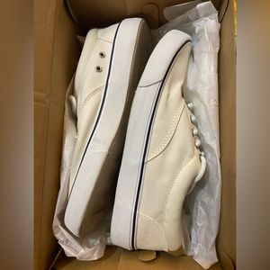Sperry striper white size 10.5